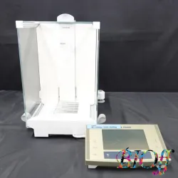 Mettler Toledo XS204 Analytical Balance, 220 g Capacity, 0.1 mg Readability, 2 of 10