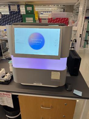 Illumina NextSeq 2000 Sequencing System-cover