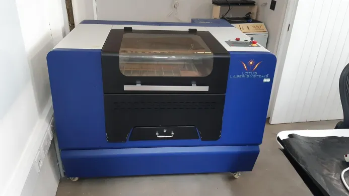 Lotus Blu70 30W Sealed Metal RF CO2 Laser Engraving and Cutting System (2018)
