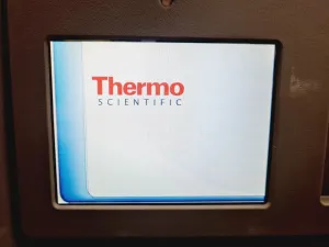 Thermo Scientific Revco UXF Ultra Low Temperature Freezer for Biomedical Storage, 12 of 20