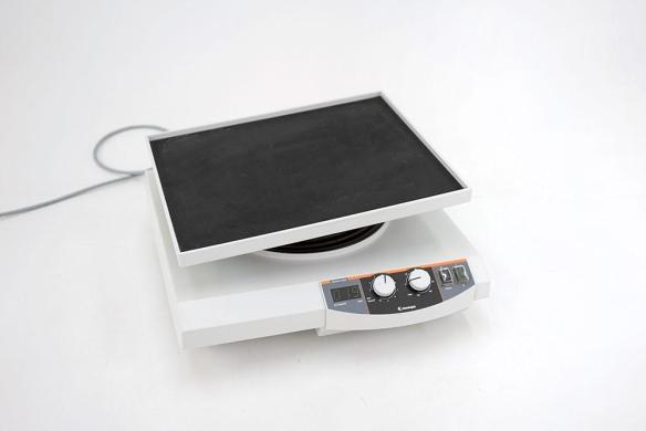 Heidolph Polymax 2040 Platform Rocking Shaker, 5° Tilt, 2.5–50 rpm-cover