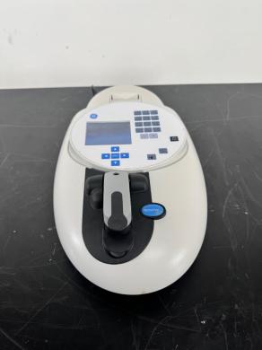 GE NanoVue Plus Spectrophotometer-cover