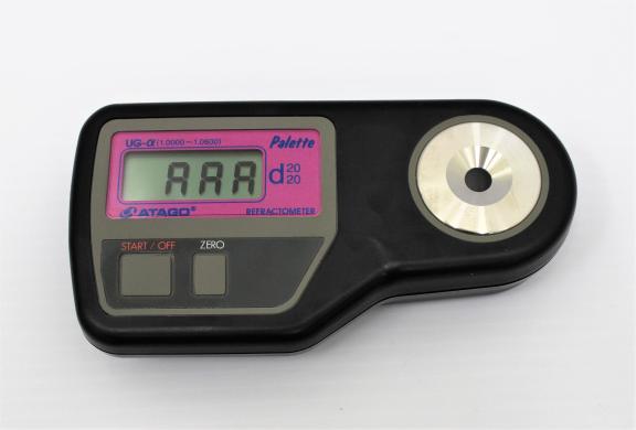 ATAGO d2020 Digital Analytical Refractometer 0-45% Brix with Automatic Temperature Compensation-cover