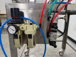 Ibex Technologies Laboratory Hydraulic Press Machine with Pneumatic Controls, 3 of 4