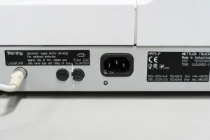 Mettler HR73-P Halogen Moisture Balance with Integrated Scale, 7 of 7