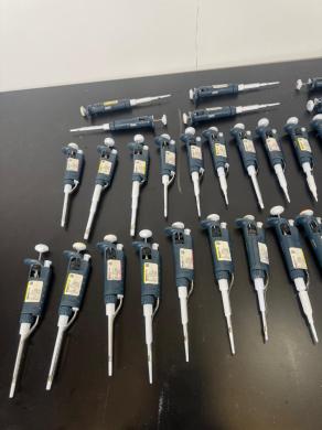 Gilson Pipetman Manual Single-Channel Micropipettes – Lot of 35-cover