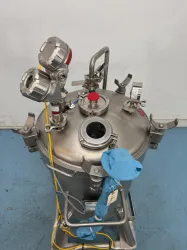 DCI Inc 100L Portable Stainless Steel Liquid Storage Tank with Mounted Valve Assembly, 3 of 4