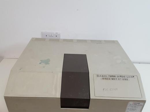 Perkin-Elmer Lambda 5 UV/VIS Spectrophotometer Lab-cover