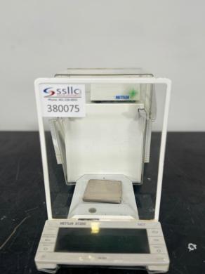 Mettler Toledo AT200 Analytical Balance for Precision Weighing-cover