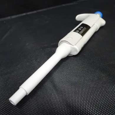 Thermo Scientific Finnpipette Digital Single Channel Variable Volume Pipette 100-1000 µL Model 4500120