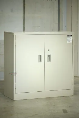 Kokuyo Laboratory Cabinet Model 3959 W88×D38×H88 cm