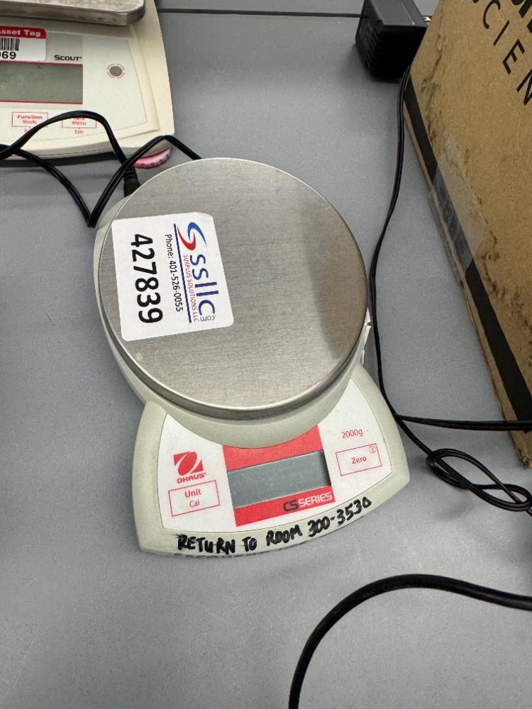 Ohaus CS Series CS 2000 Digital Precision Balance for Laboratory Weighing