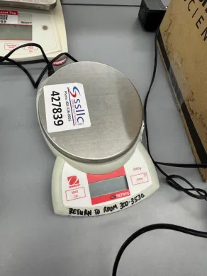 Ohaus CS Series CS 2000 Digital Precision Balance for Laboratory Weighing