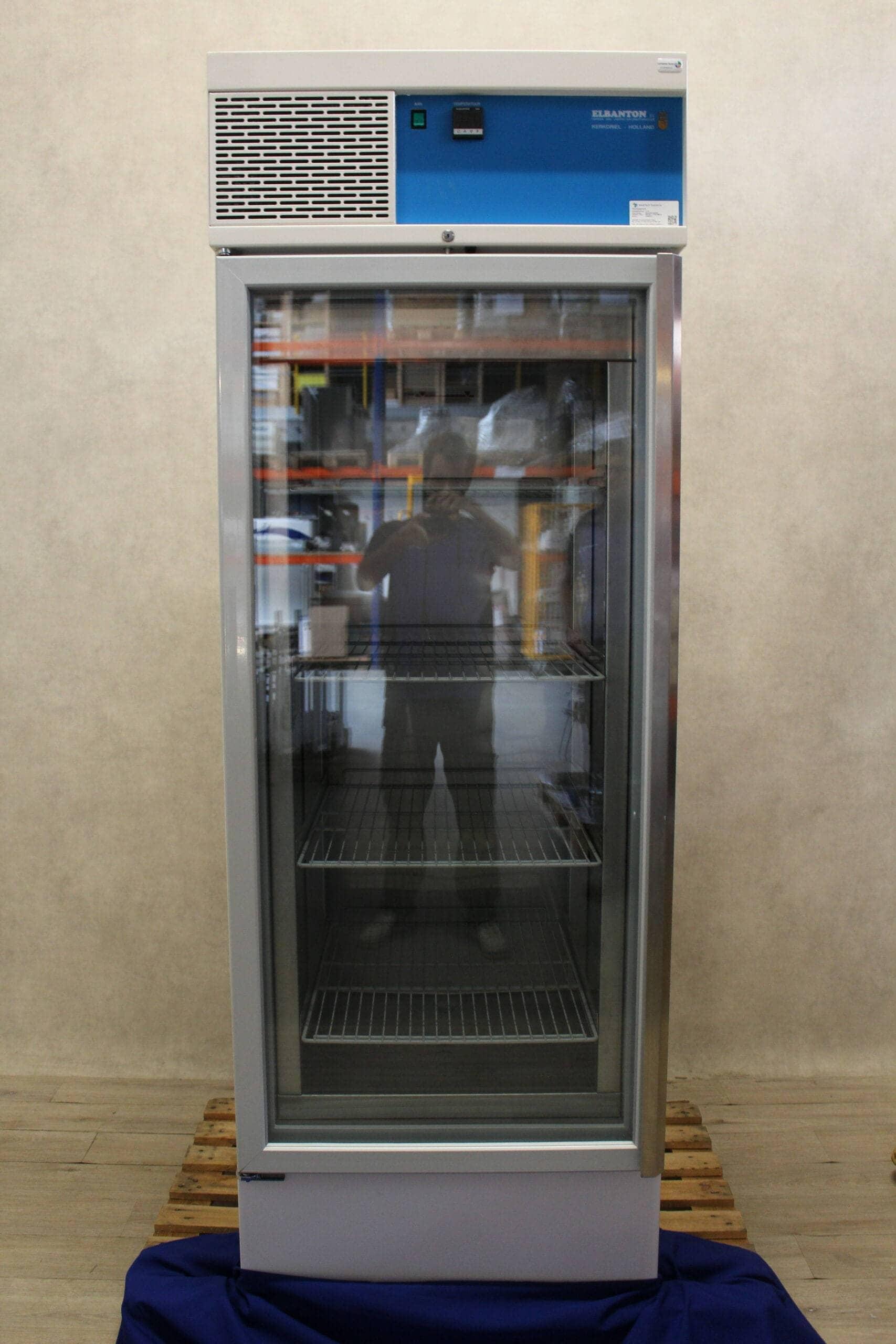 Elbanton LT 650 BBK/G Refrigerated Incubator