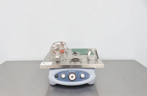 Thermo Scientific MaxQ 2000 Orbital Benchtop Shaker with Digital Speed Control
