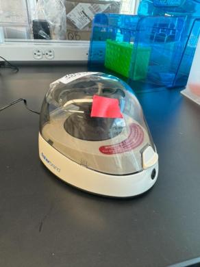 Fisherbrand SPROUT Mini Centrifuge for Laboratory Use-cover