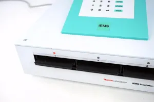 Thermo Labsystems iEMS Incubator Shaker for 3 × 96-Well Microplates Model 1410 5112220, 3 of 9