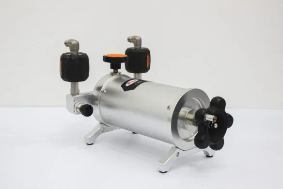 Dwyer LPCP-2 Low Pressure Calibration Pump