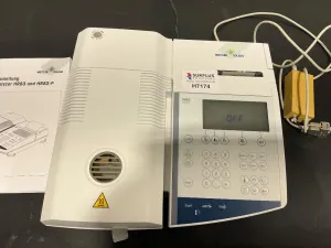 Mettler Toledo HR83 Halogen Moisture Analyzer for Rapid Moisture Content Determination, 3 of 4