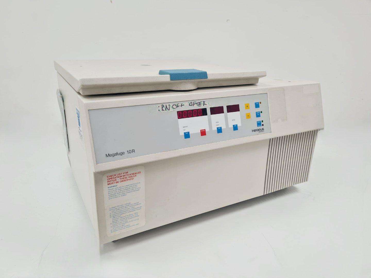 Heraeus Megafuge 1.0R Refrigerated Centrifuge with Rotor