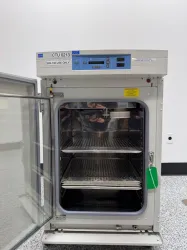 Thermo Fisher Scientific Forma Series II Model 3110 Water Jacketed CO2 Incubator for Cell Culture, 3 of 4