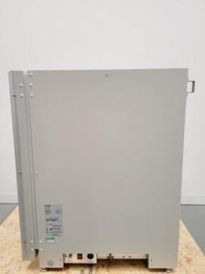 PHCBI CO2 Incubator Model MCO-170AICD-PE With Shelving And Tray Lab-cover