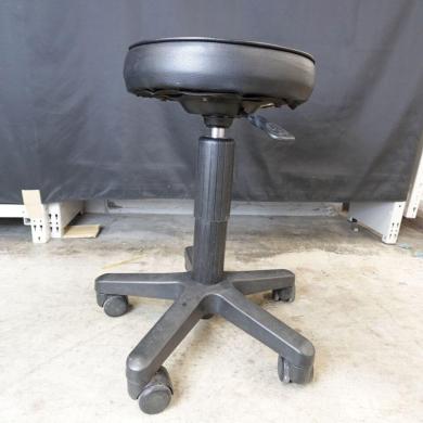 Laboratory Workbench Stool Model 5244 with 31cm Diameter Seat-cover
