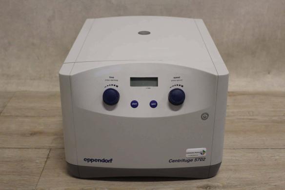 Eppendorf 5702 General Purpose Centrifuge-cover