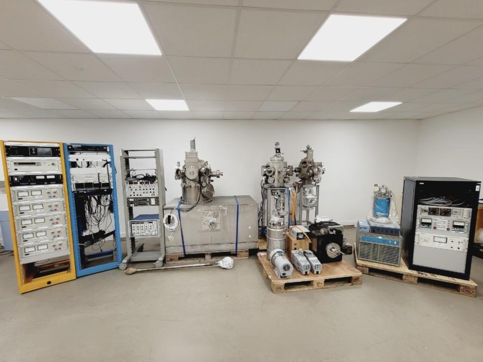 MECA 2000 Molecular Beam Epitaxy (MBE) System with Vacuum Pumps and Controllers