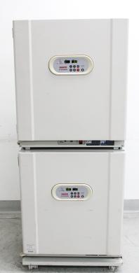 Sanyo MCO-20AIC Dual-Stack CO2 Incubator 215L, 0-50°C, 0-20% CO2-cover