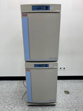 Thermo Scientific Forma Series II Water Jacket Double Stack CO2 Incubator for Cell Culture-cover