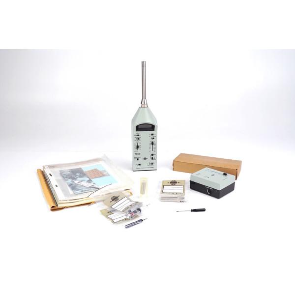 Brüel & Kjaer 2233 Sound Level Meter with Filter 1624