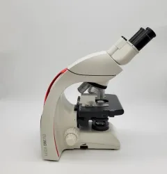 Leica DM750 LED Compound Microscope with 4x, 10x, 40x, and 100x Oil Objectives, 3 of 8