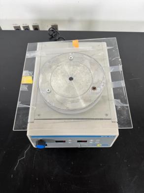 VWR DW-150 Waver Digital Laboratory Orbital Shaker for Uniform Mixing-cover