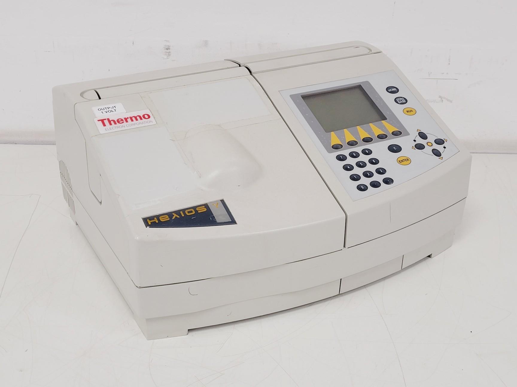 Thermo Electron Helios Gamma UV-Vis Spectrophotometer for Analytical Measurements