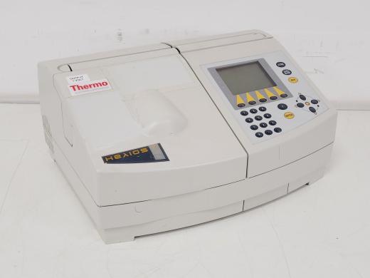 Thermo Electron Helios Gamma UV-Vis Spectrophotometer for Analytical Measurements-cover
