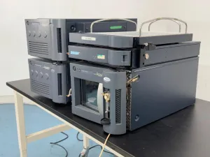 Waters Nano Acquity Ultra-Performance Liquid Chromatography System, 2 of 4