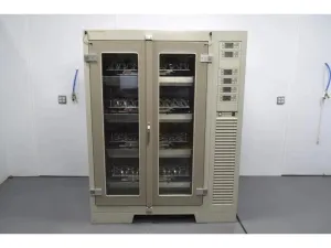 Kuhner ISF4-X Incubating Incubator Shaker with Temperature and Humidity Control, 2 of 12