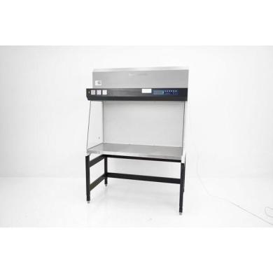 Thermo Scientific HERAguard 1.2m Eco Laminar Flow Cabinet for Clean Air Work-cover