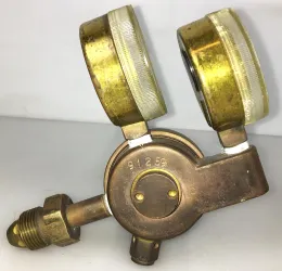 Liquid Air 141-N2-B98 Brass Nitrogen Regulator, CGA 580, 2 of 4
