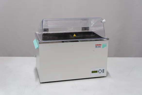 Julabo TW20 Temperature-Controlled Water Bath with Cryogenic Dewar Specifications