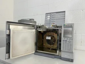 Shimadzu GC-2010 Plus Capillary Gas Chromatograph, 12 of 21
