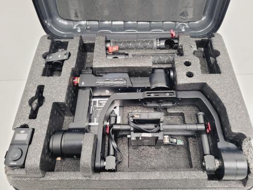 DJI Ronin M RM-6 Professional 3-Axis Gimbal Stab | QuestPair