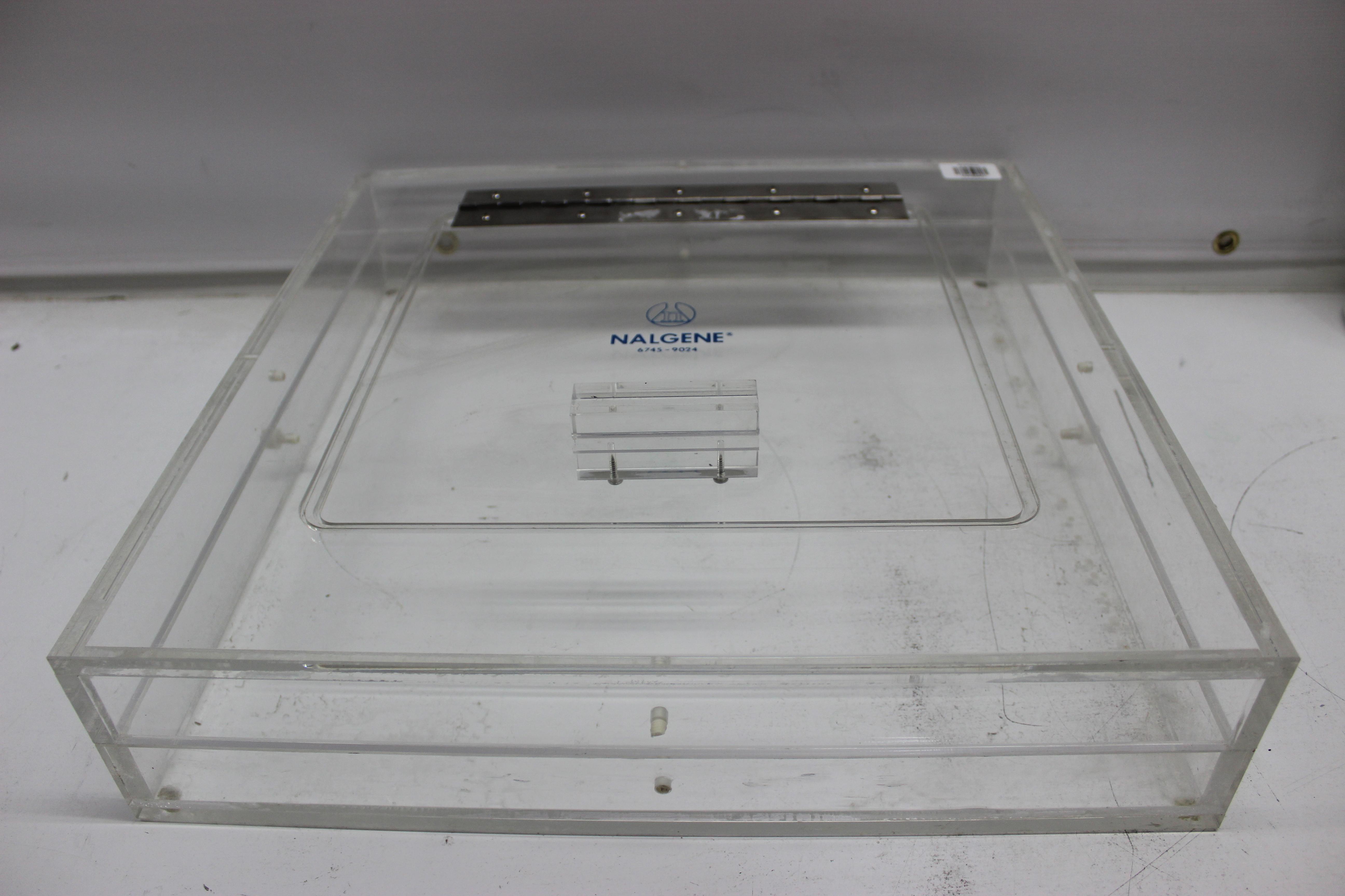 Nalgene 6745-9024 Acrylic Beta Radiation Waste Shield with 10L Capacity
