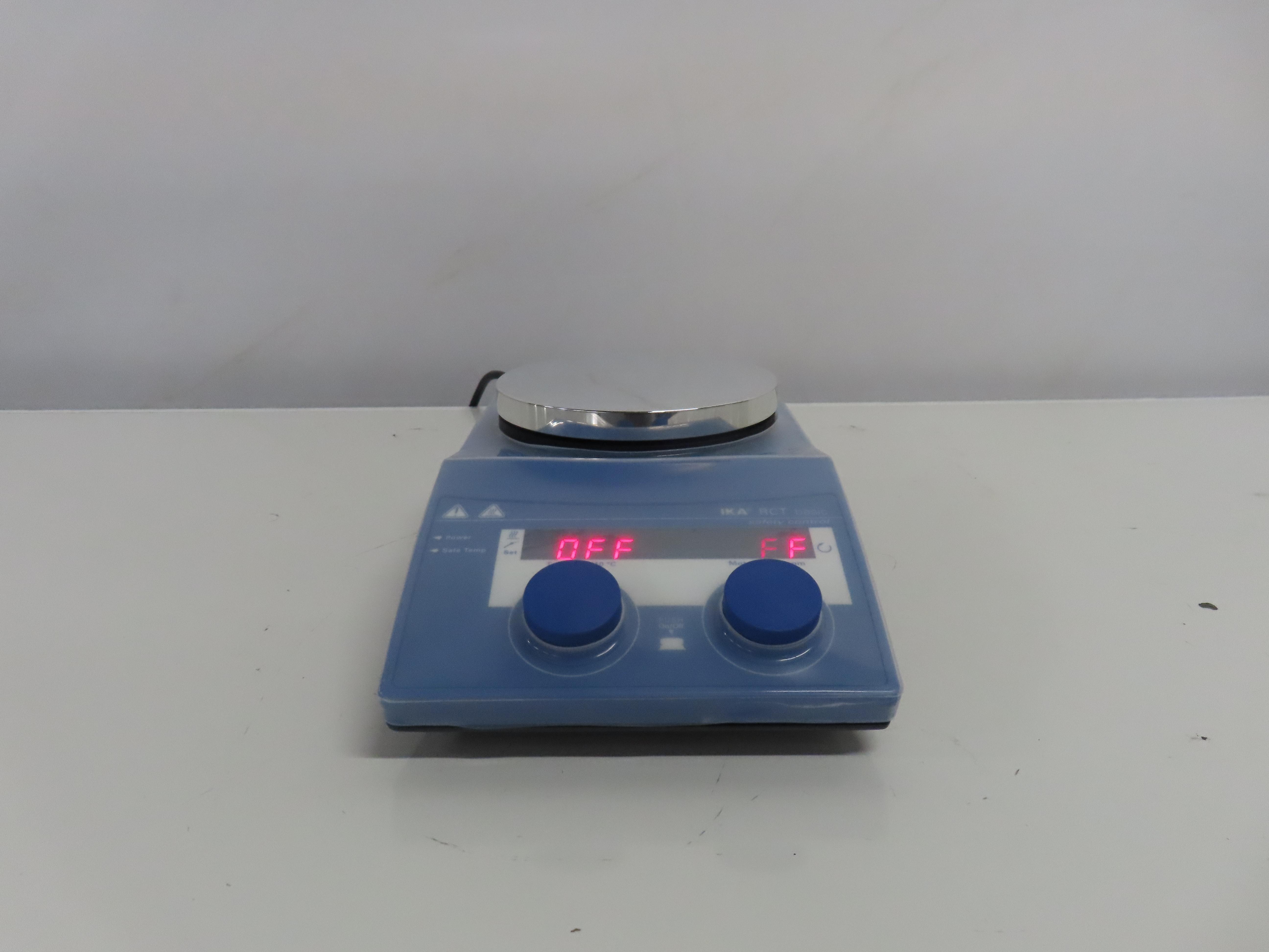 IKA RCT B S001 Hot Stir Plate with Dual Frequency Magnetic Stirring for Laboratory Heating