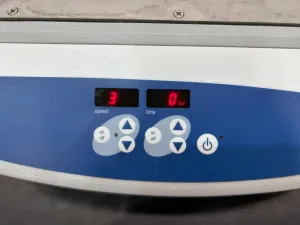 VWR 100L Large Capacity Digital Laboratory Stirrer with Flat-Top Platform, Model 986224, 3 of 4