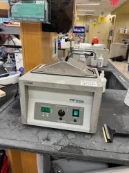 VWR Model 1225 Digital Laboratory Water Bath with Stainless Steel Lid, 2 of 3