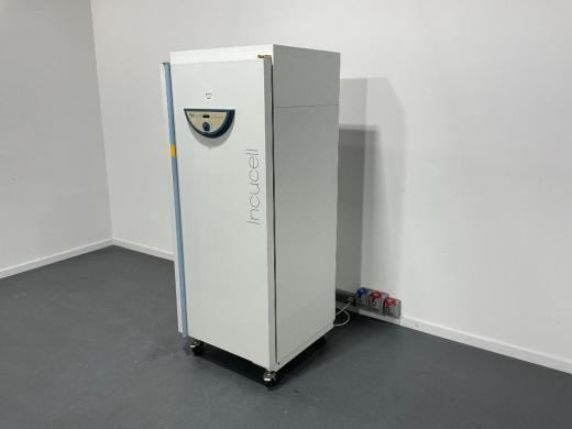 MMM Medcenter Incucell 404 Temperature-Controlled Laboratory Incubator-cover