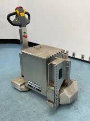 MasterMover MT5 Electric Tugger for Industrial Material Handling and Towing Applications, 3 of 4