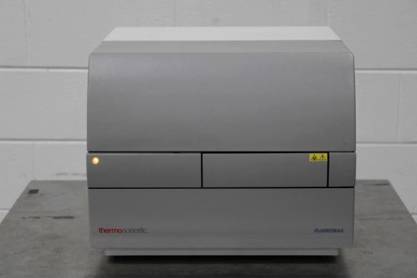 Thermo Scientific Fluoroskan 5200110 Fluorescence Cell Analyzer with Dual Voltage Capability-cover